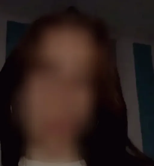 Andrea, 20