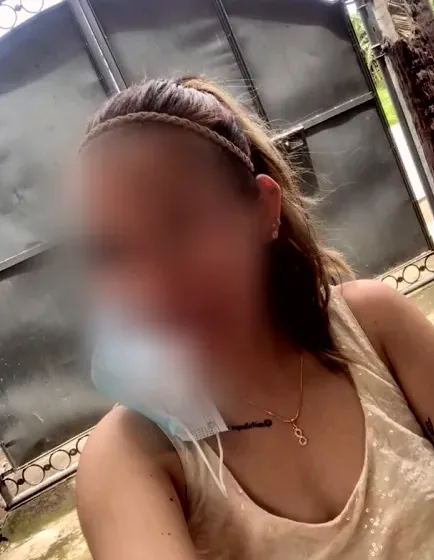 Celine, 37