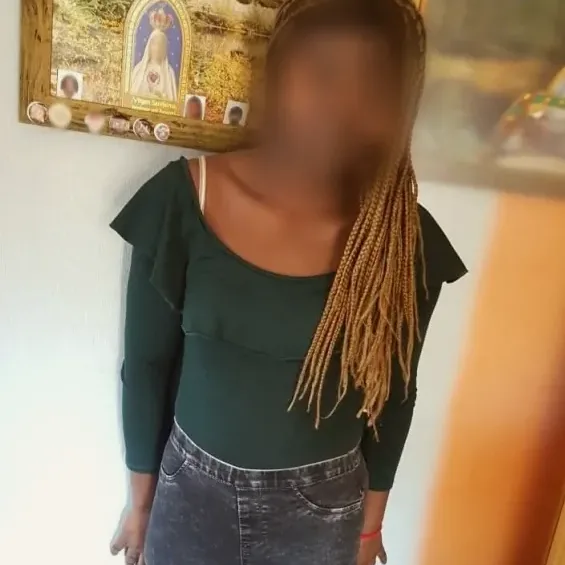 Chiara, 36