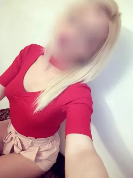 Clara, 34
