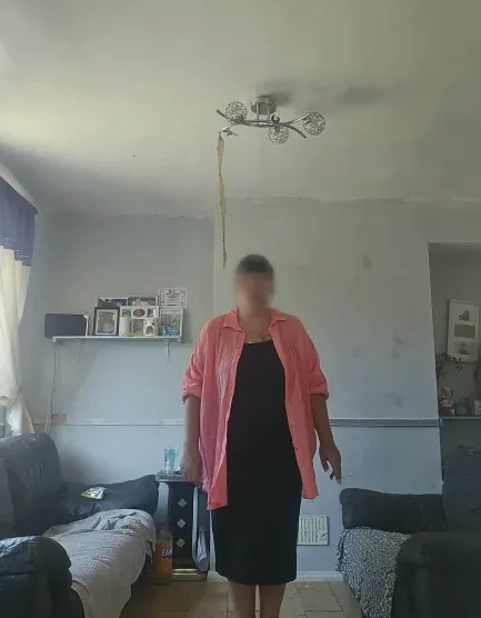 Esra, 35