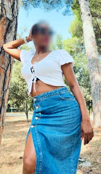 Fabienne, 37