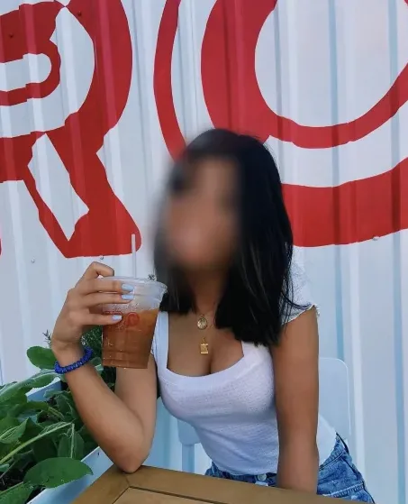 Jana, 19