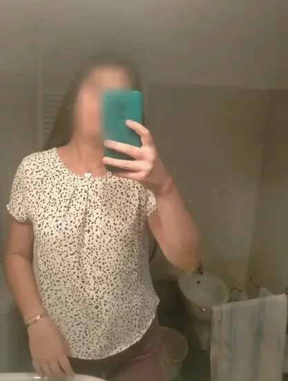 Laura, 21