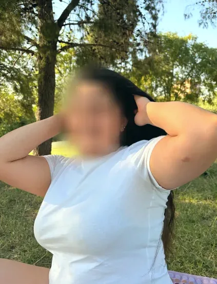 Lena, 23