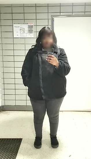 Leonie, 35