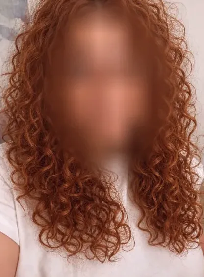 Mia, 30