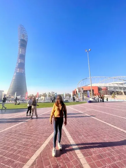 Mirela, 29